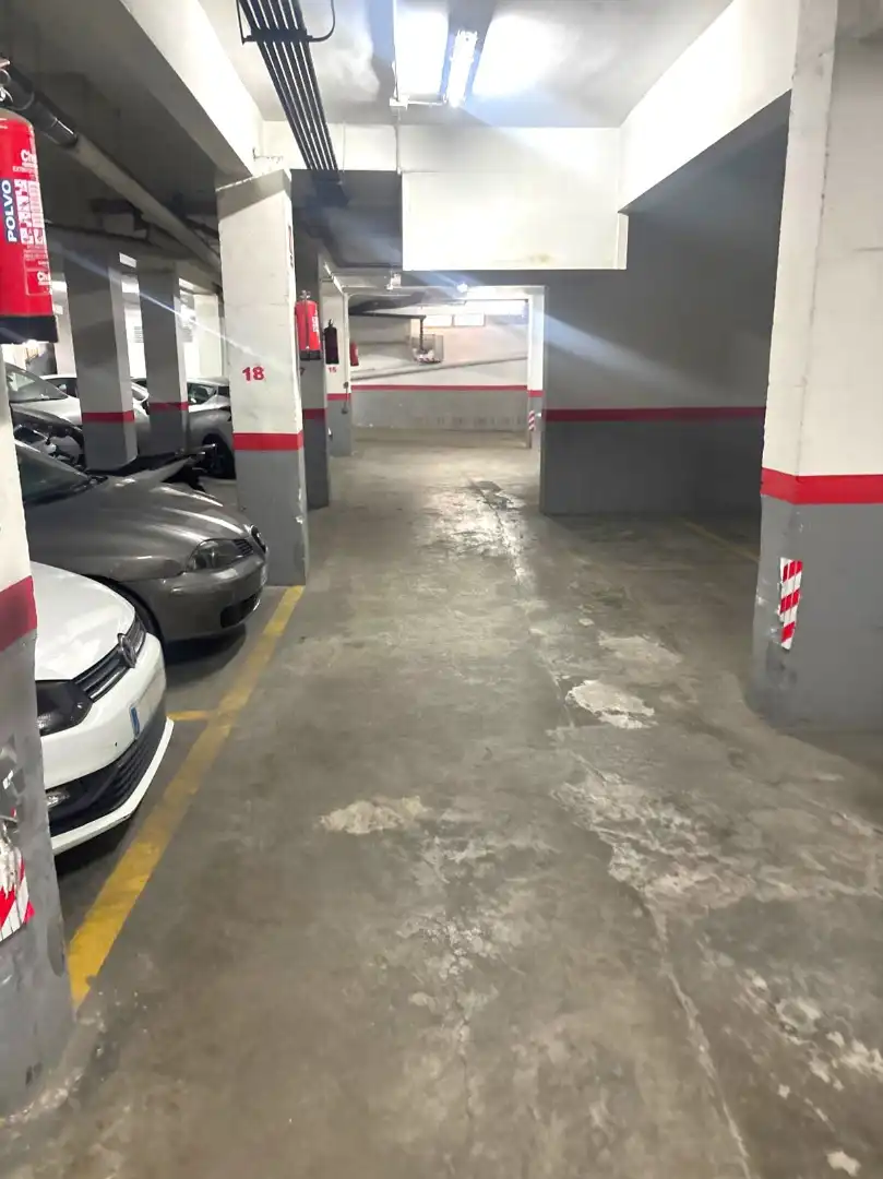 Garaje en venta en Carrer El·lipse, La Florida