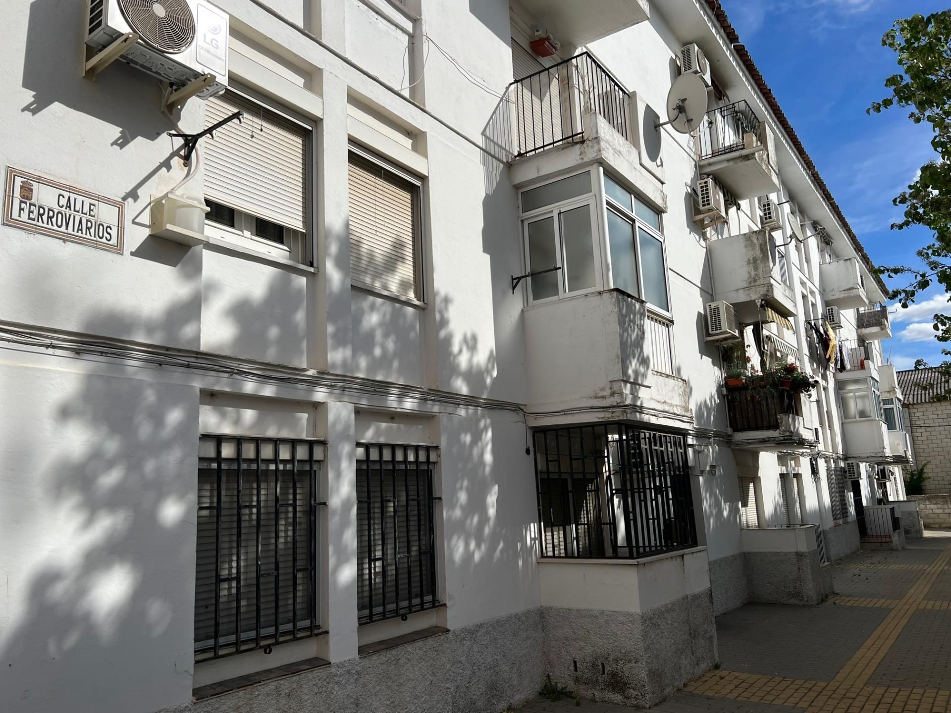 Vista exterior de Pis en venda en Mérida amb Terrassa