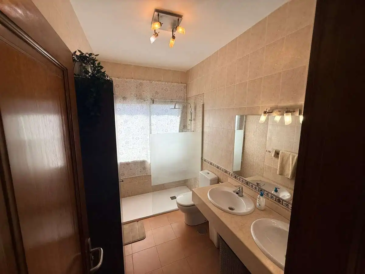 Baño de Casa o chalet en venta en Yaiza con Aire acondicionado, Jardín privado y Piscina