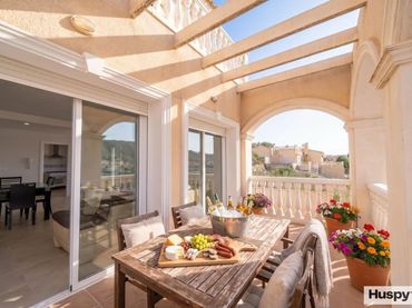 Casa bifamiliare con balcone in vendita a Carrer d'Oriola
