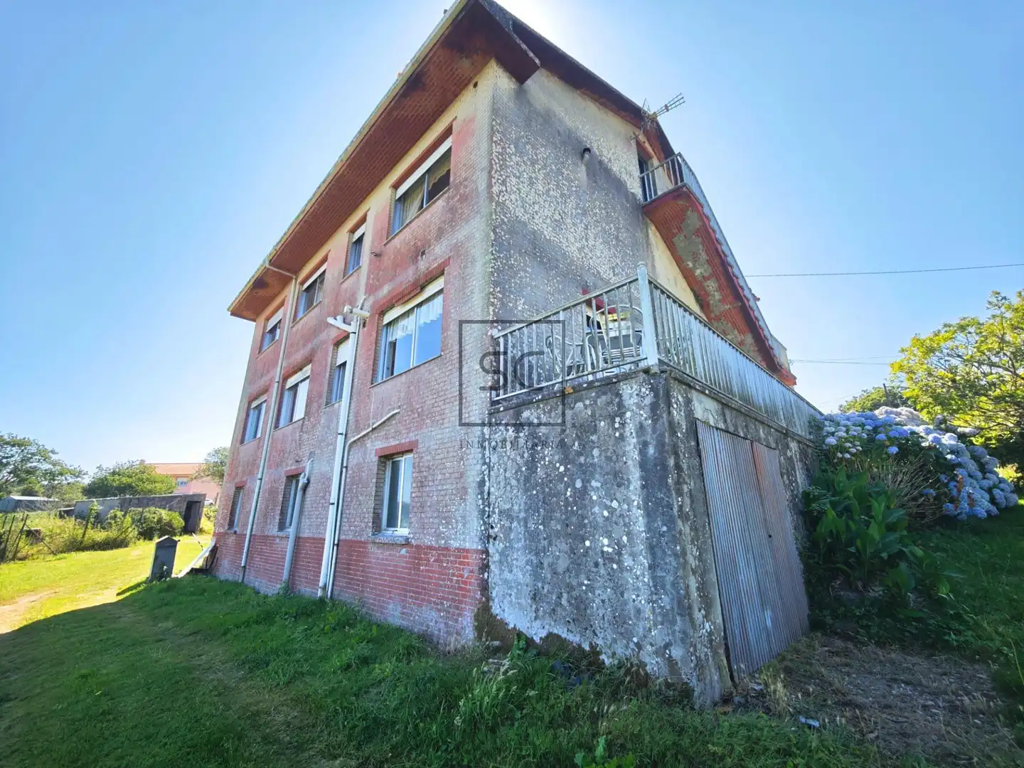 Vista exterior de Casa o chalet en venta en Narón con Jardín privado, Trastero y Amueblado