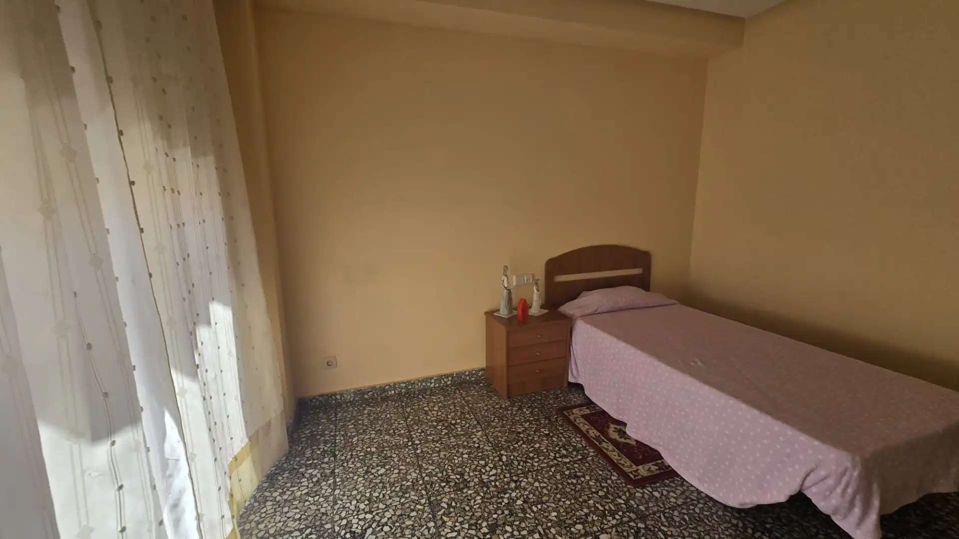 Dormitori de Pis en venda en Oliva
