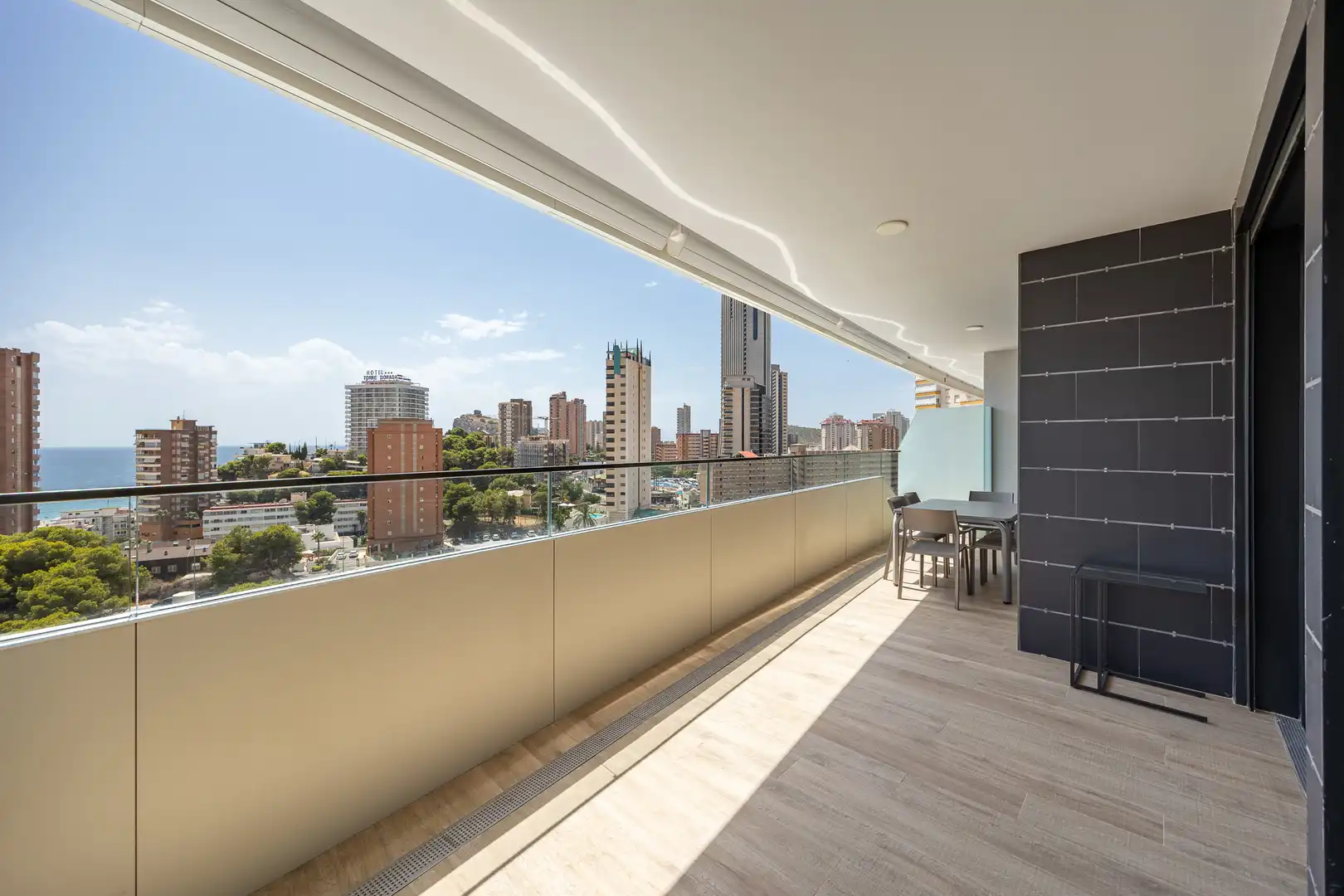 Terraza de Apartamento en venta en Benidorm con Trastero, Piscina y Amueblado