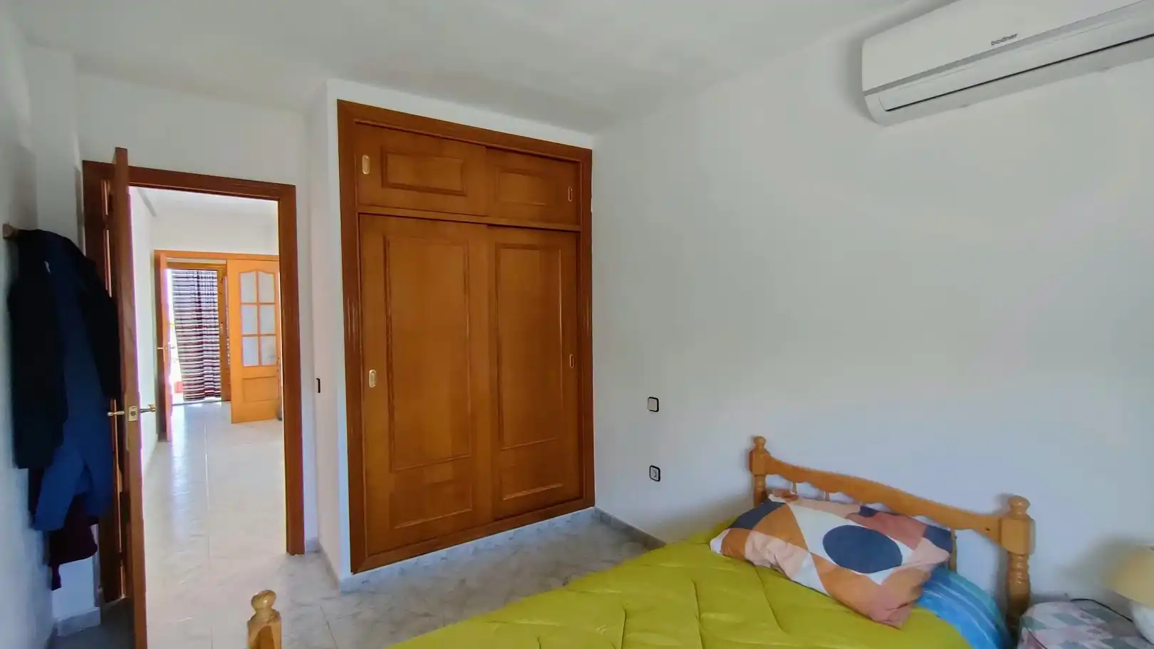Habitación de Casa o chalet en venta en Torrejón del Rey con Aire acondicionado, Calefacción y Jardín privado