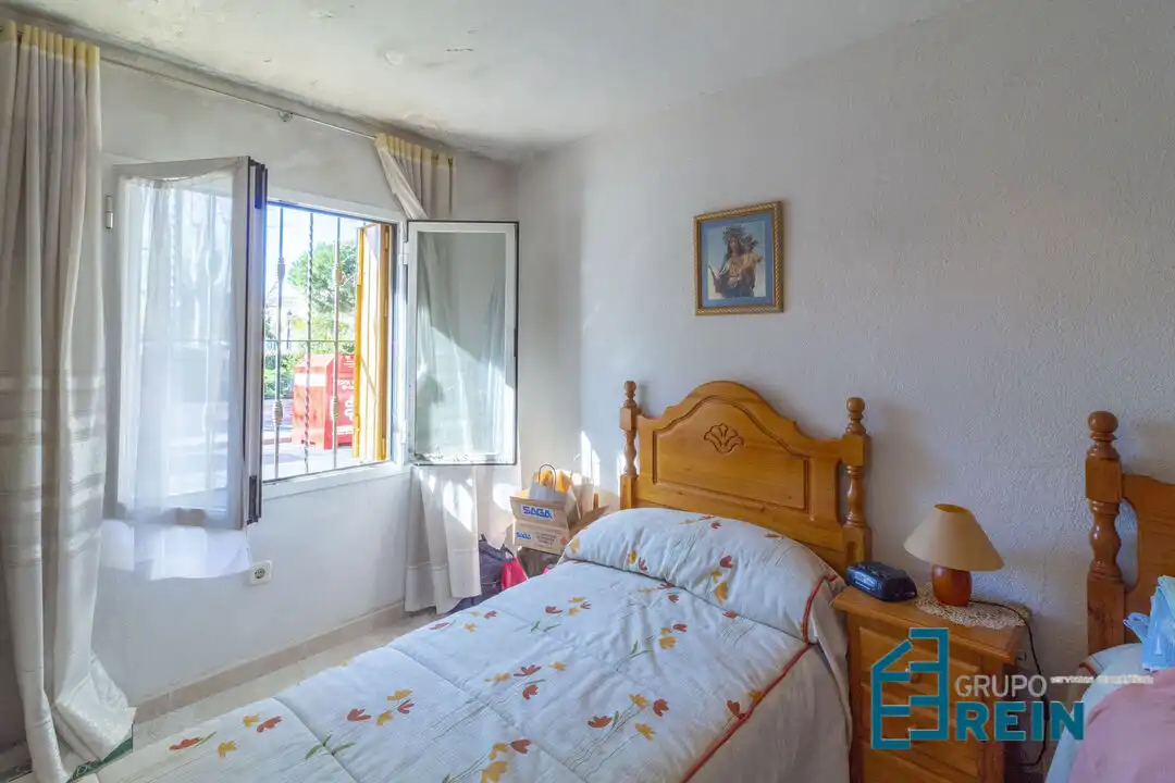 Bedroom of Houses for sale in Carranque