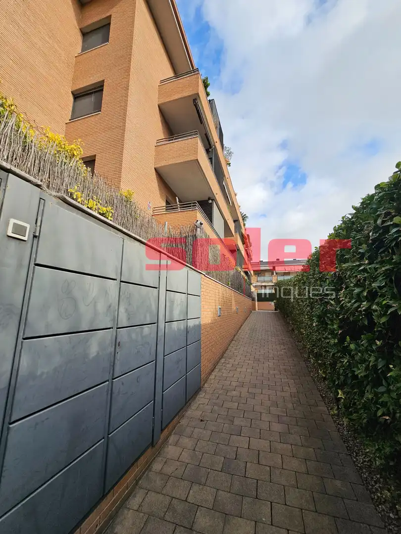 Planta baja en venta en Mira-sol