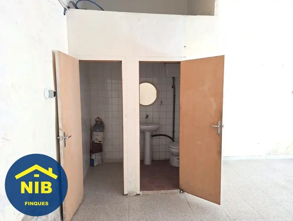 Local comercial en venta en Carrer d'Almansa, imagen 4