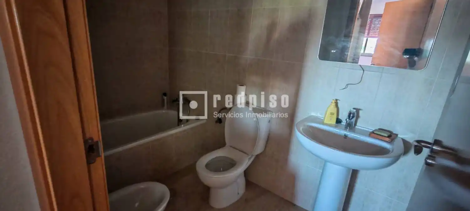 Baño de Piso de alquiler en Murcia con Trastero y Amueblado