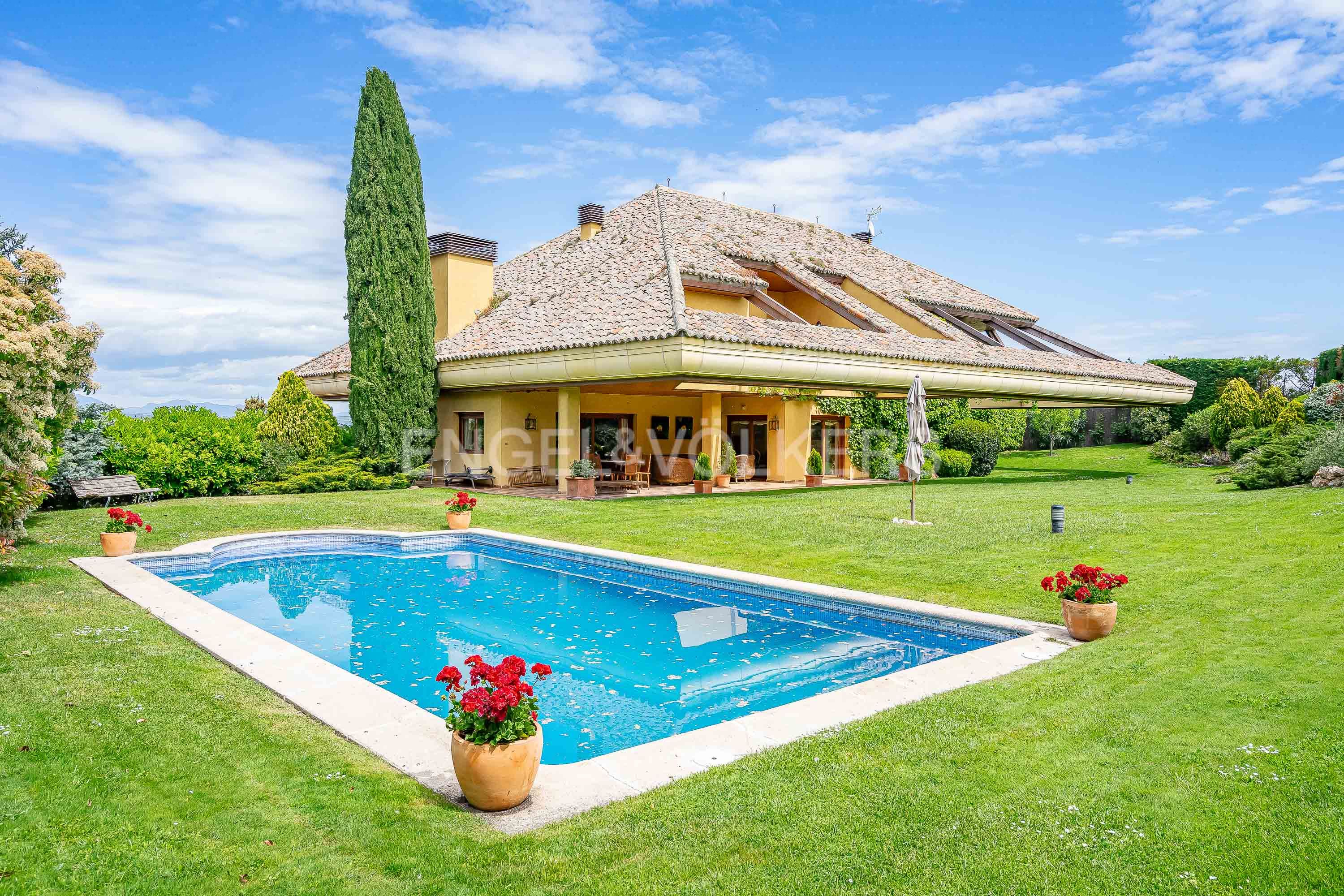 Jardí de Casa o xalet en venda en Ciudalcampo amb Aire condicionat, Calefacció i Jardí privat