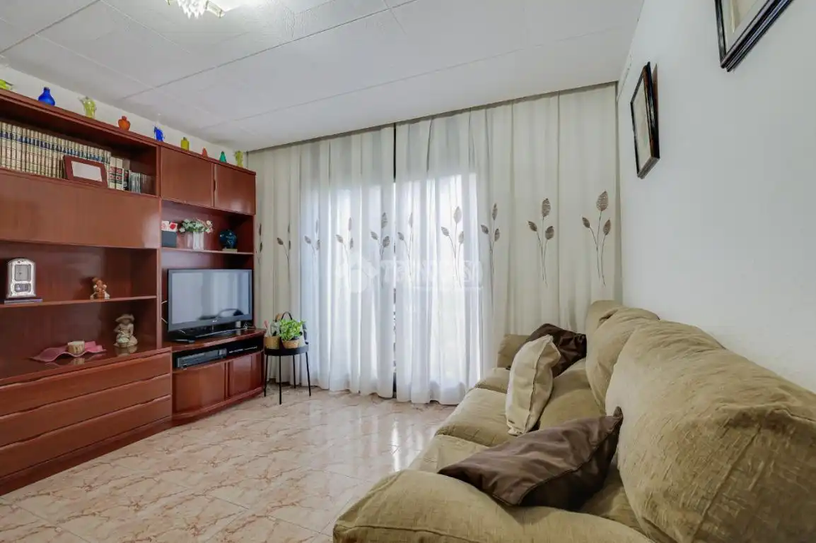 Wohnung mit Terrasse zum Verkauf in Salut - Lloreda, imagen 2