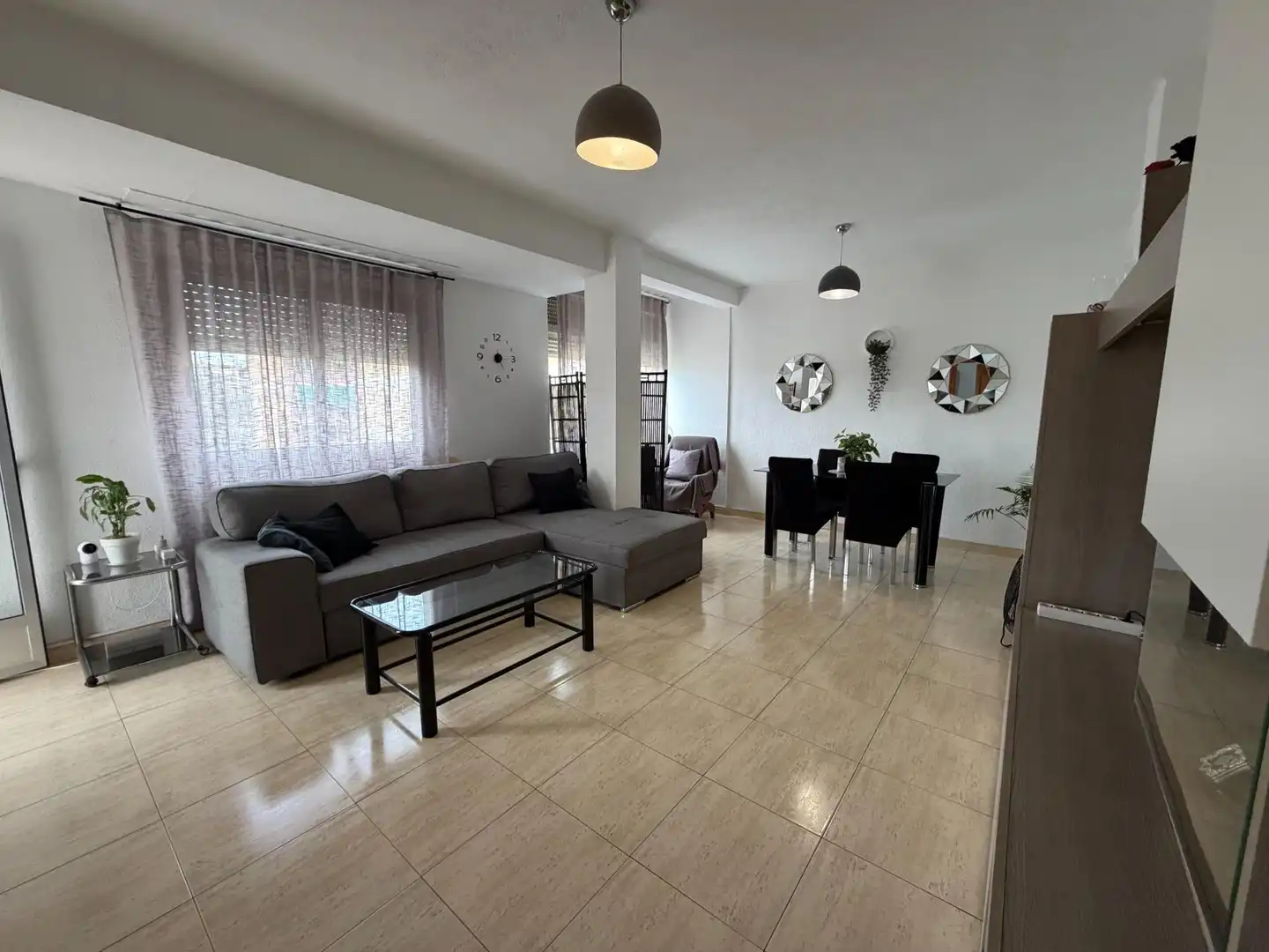 Piso con balcón en venta en Garbinet - Vistahermosa, imagen 2
