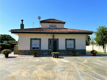 Exterior view of House or chalet for sale in Carmona