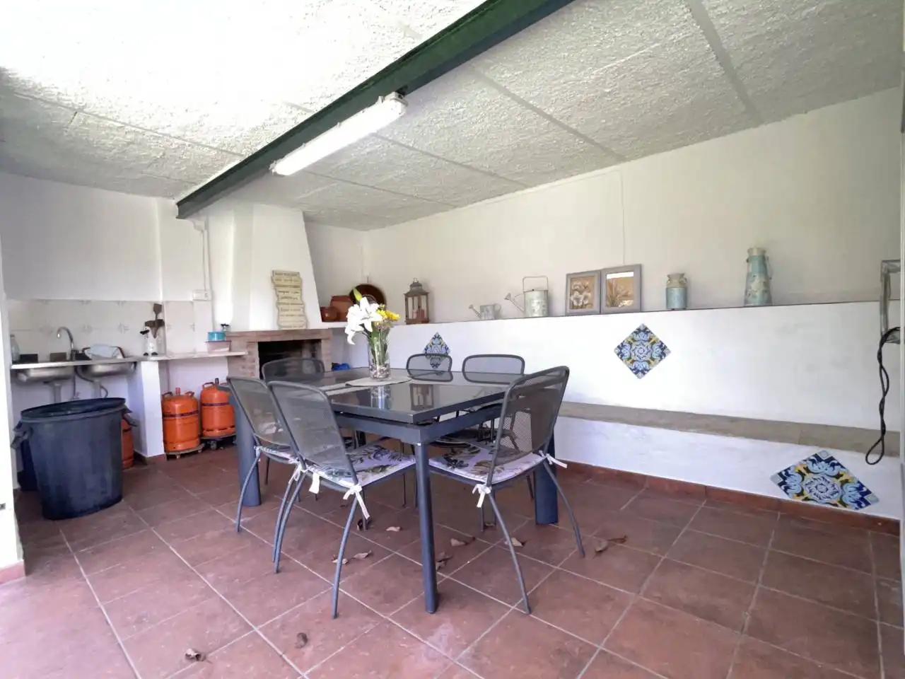 Terrassa de Finca rústica en venda en Estepona amb Aire condicionat, Calefacció i Jardí privat