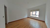 Living room of Flat for sale in Zamora Capital   with Parquet flooring, Terrace and Storage room