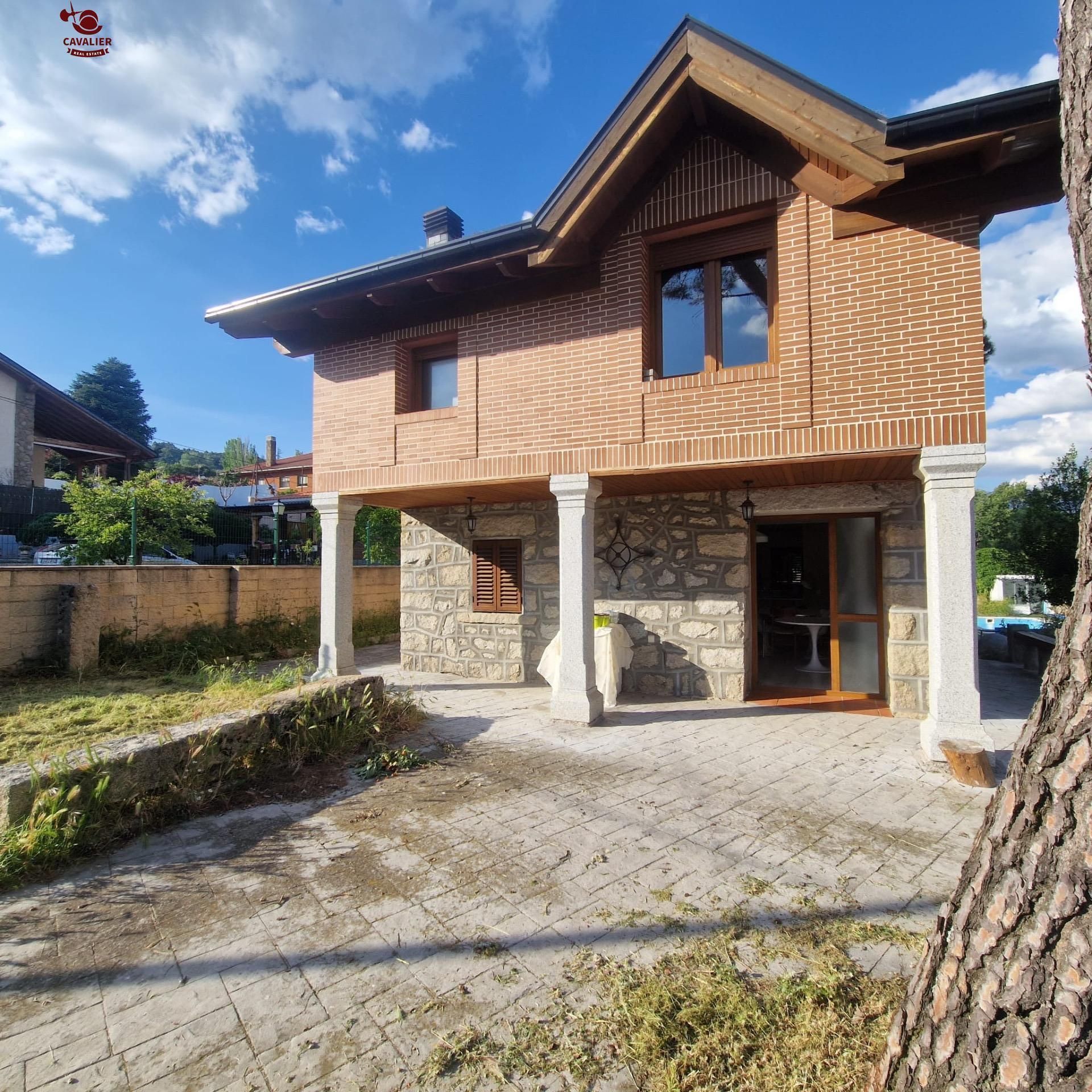 Vista exterior de Casa o xalet de lloguer en Cercedilla amb Calefacció, Jardí privat i Terrassa