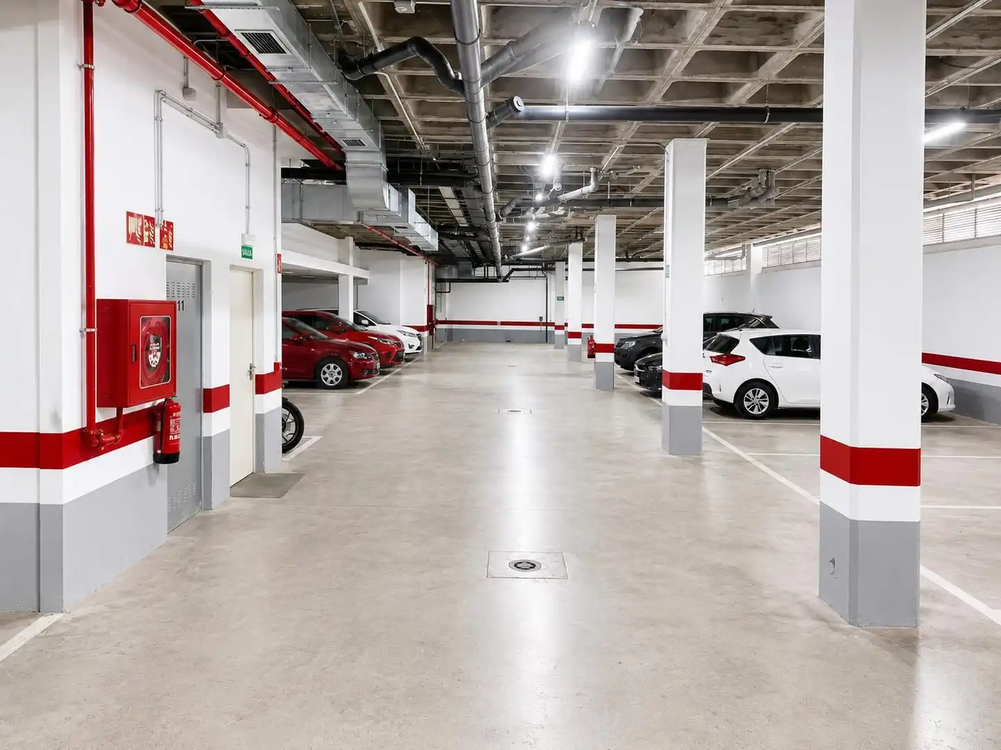 Parking of Attic for sale in Sevilla  with Air Conditioner, Heating and Terrace