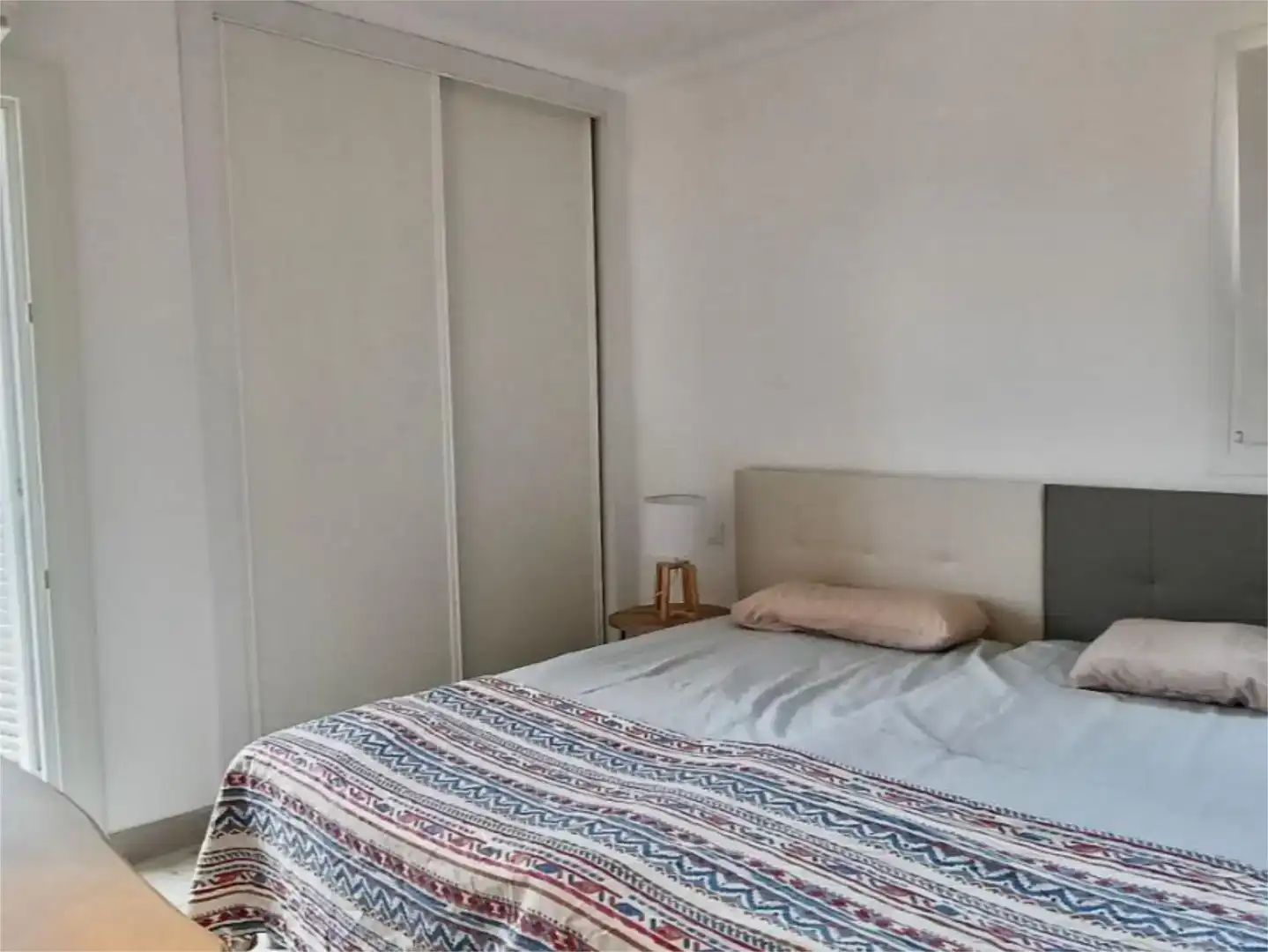 Dormitori de Apartament de lloguer en Pollença amb Aire condicionat, Jardí privat i Parquet