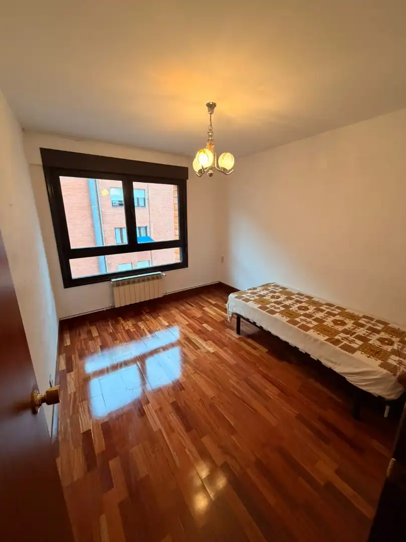 Bedroom of Flat for sale in Cruces