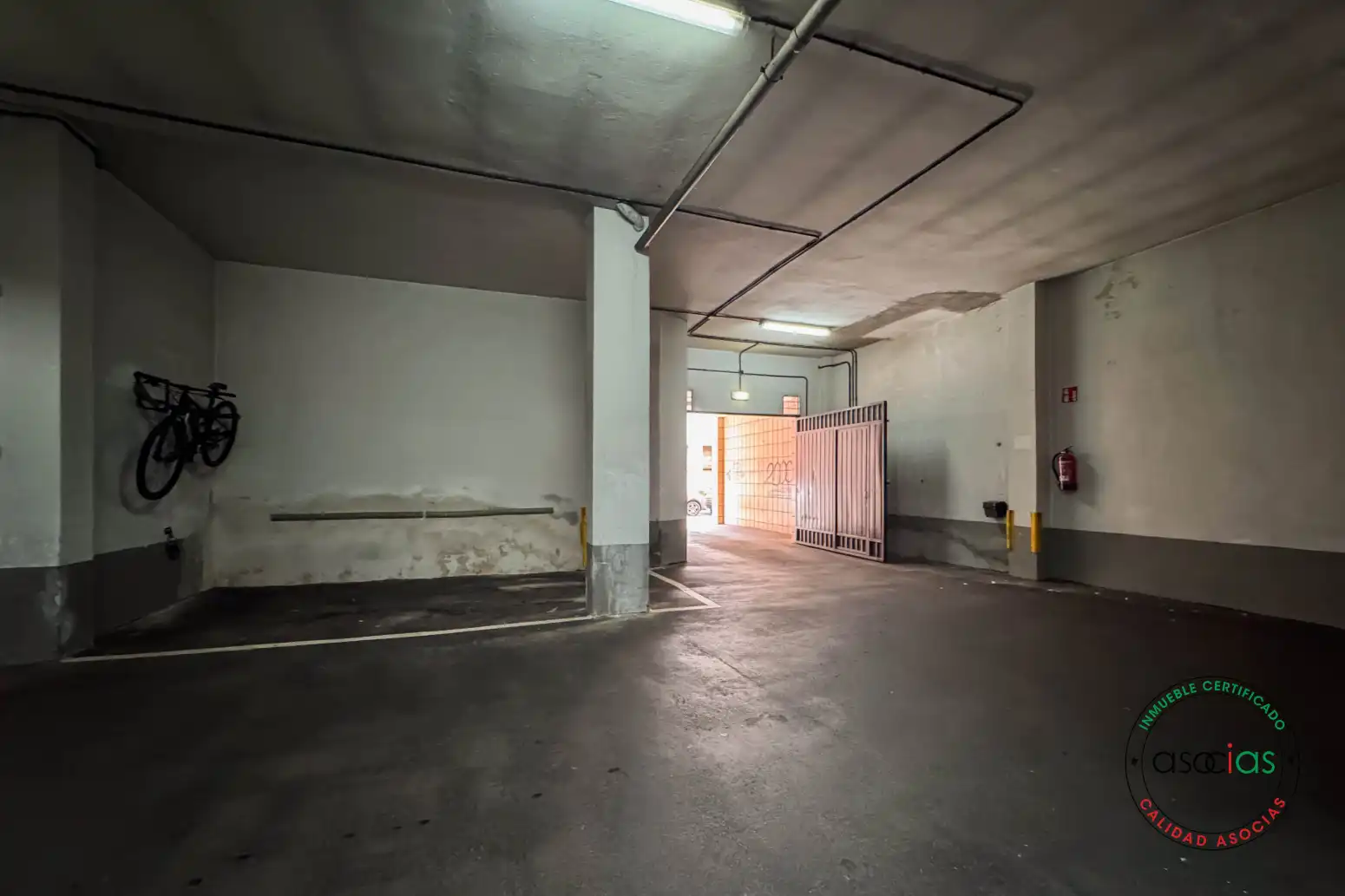 Parkplatz von Wohnung zum Verkauf in Gijón  mit Heizung, Parkett und Abstellraum