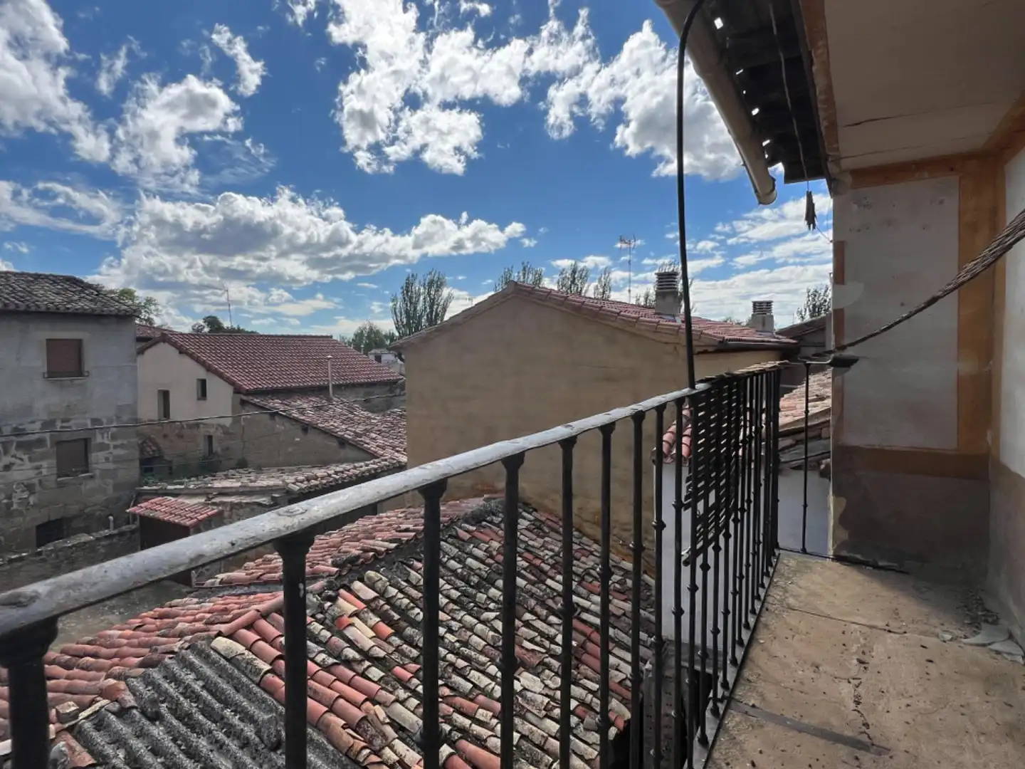 Terrasse von Wohnung zum Verkauf in Sajazarra mit Privatgarten, Terrasse und Balkon