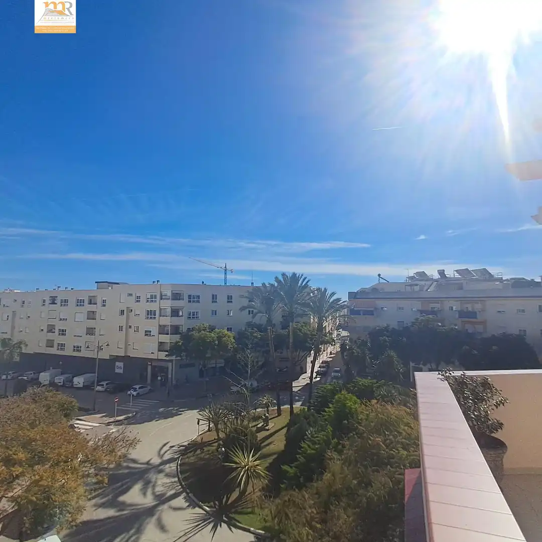 Exterior view of Attic for sale in Estepona