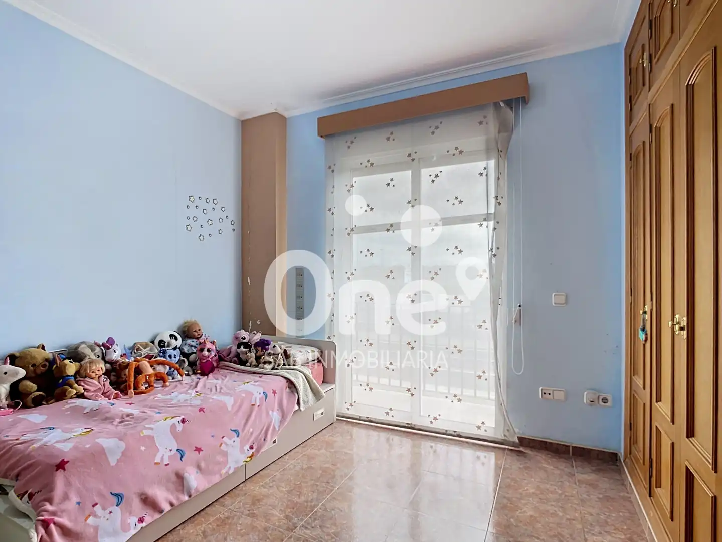Dormitori de Casa adosada en venda en San Antonio de Benagéber amb Aire condicionat, Calefacció i Terrassa