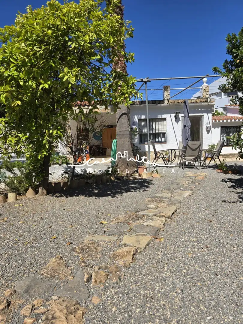 Xalet amb jardí en venda a L'Albir