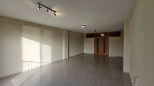 Piso en Venta en La Salle - Cuatro Torres