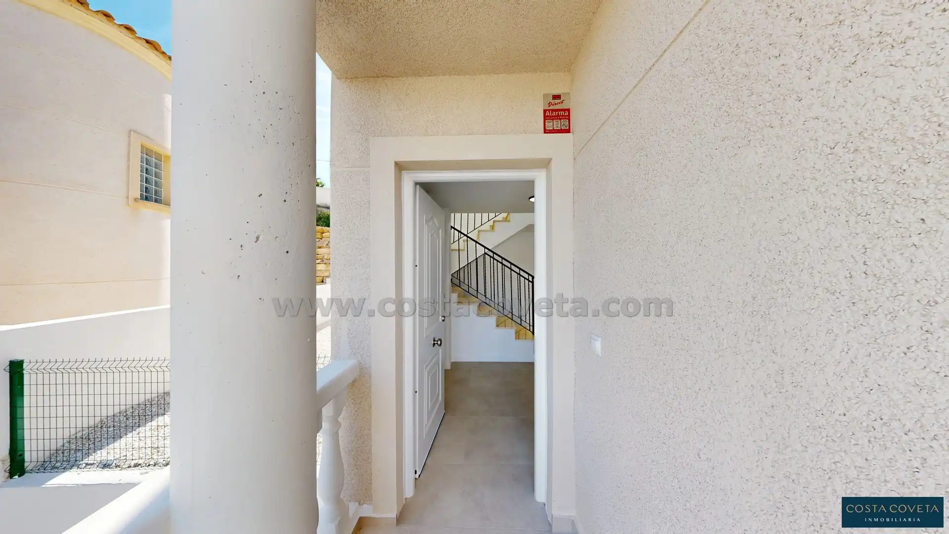 Casa amb terrassa en venda a ORIOLA 57, imagen 3