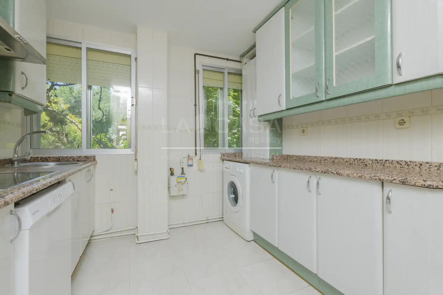 Cocina de Piso en venta en Madrid con Calefacción y Terraza