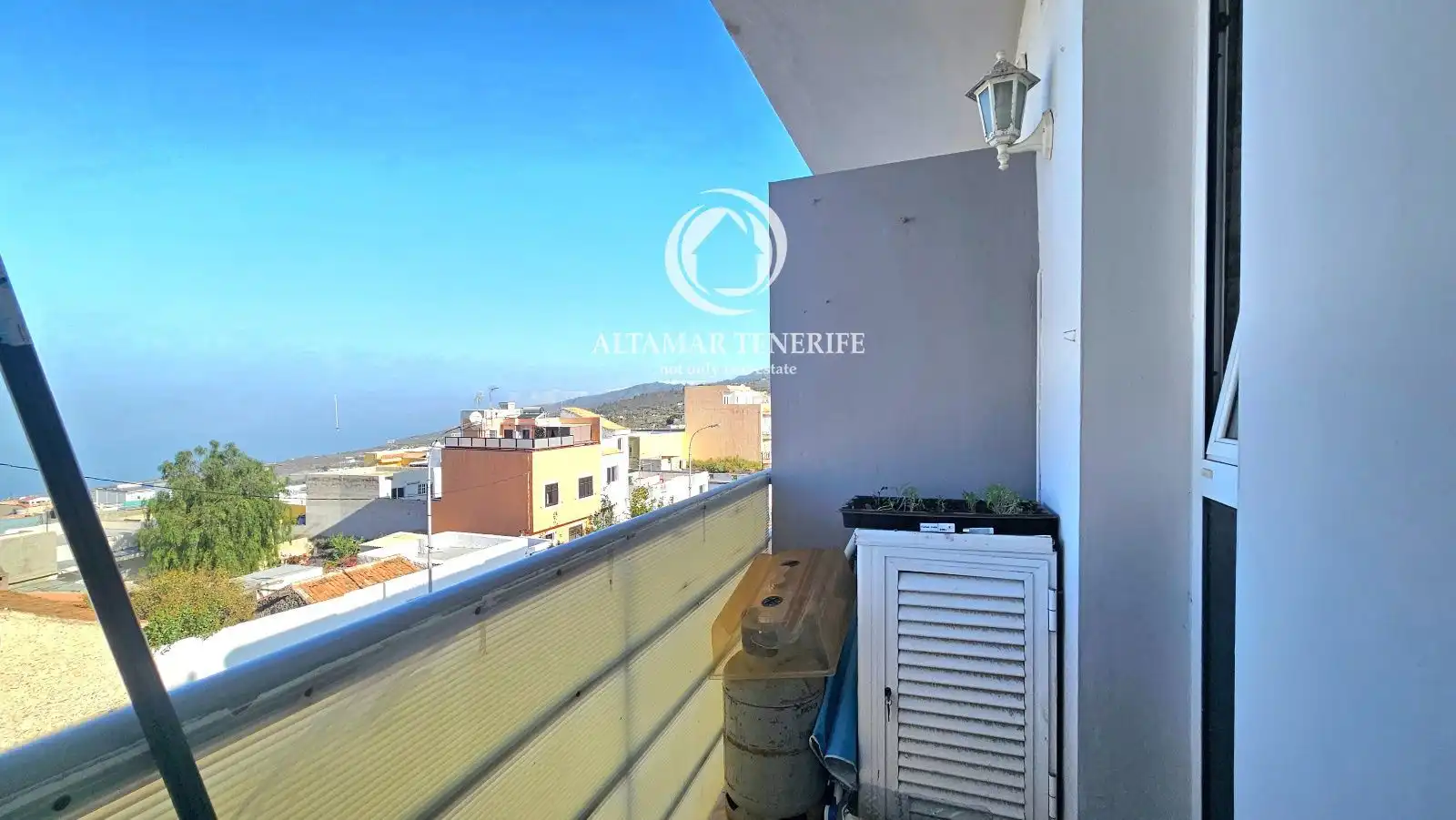 Terrassa de Apartament en venda en Guía de Isora amb Traster i Moblat