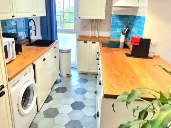 Cocina de Piso para compartir en Madrid con Calefacción, Parquet y Amueblado