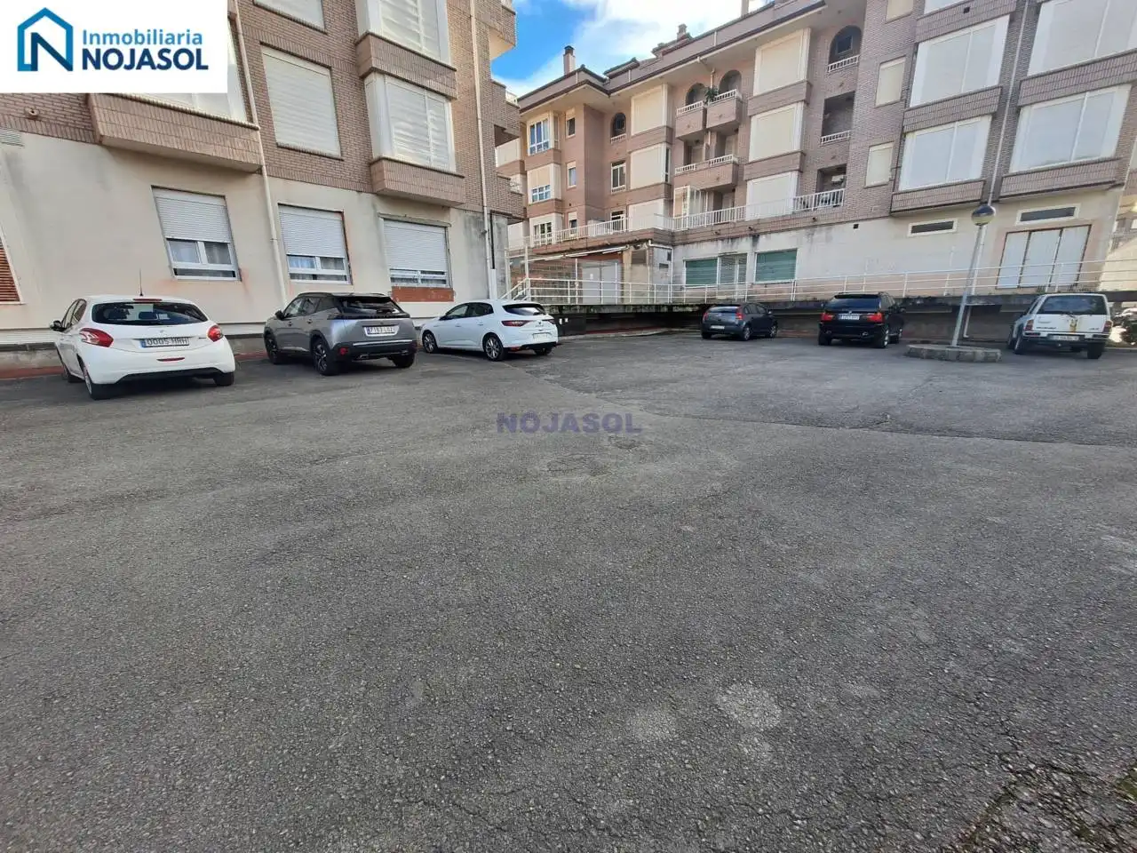 Parking de Piso de alquiler en Noja con Terraza y Amueblado