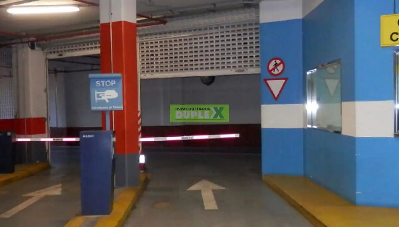 Einzelparkplatz zum Verkauf in Zona Fernández Ladreda, imagen 5