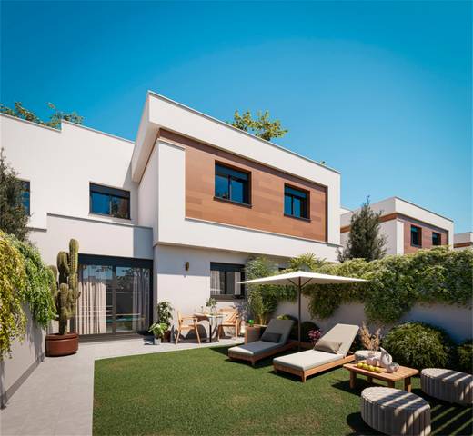 Casa-chalet en Venta en Poligono Sen en Entrenúcleos