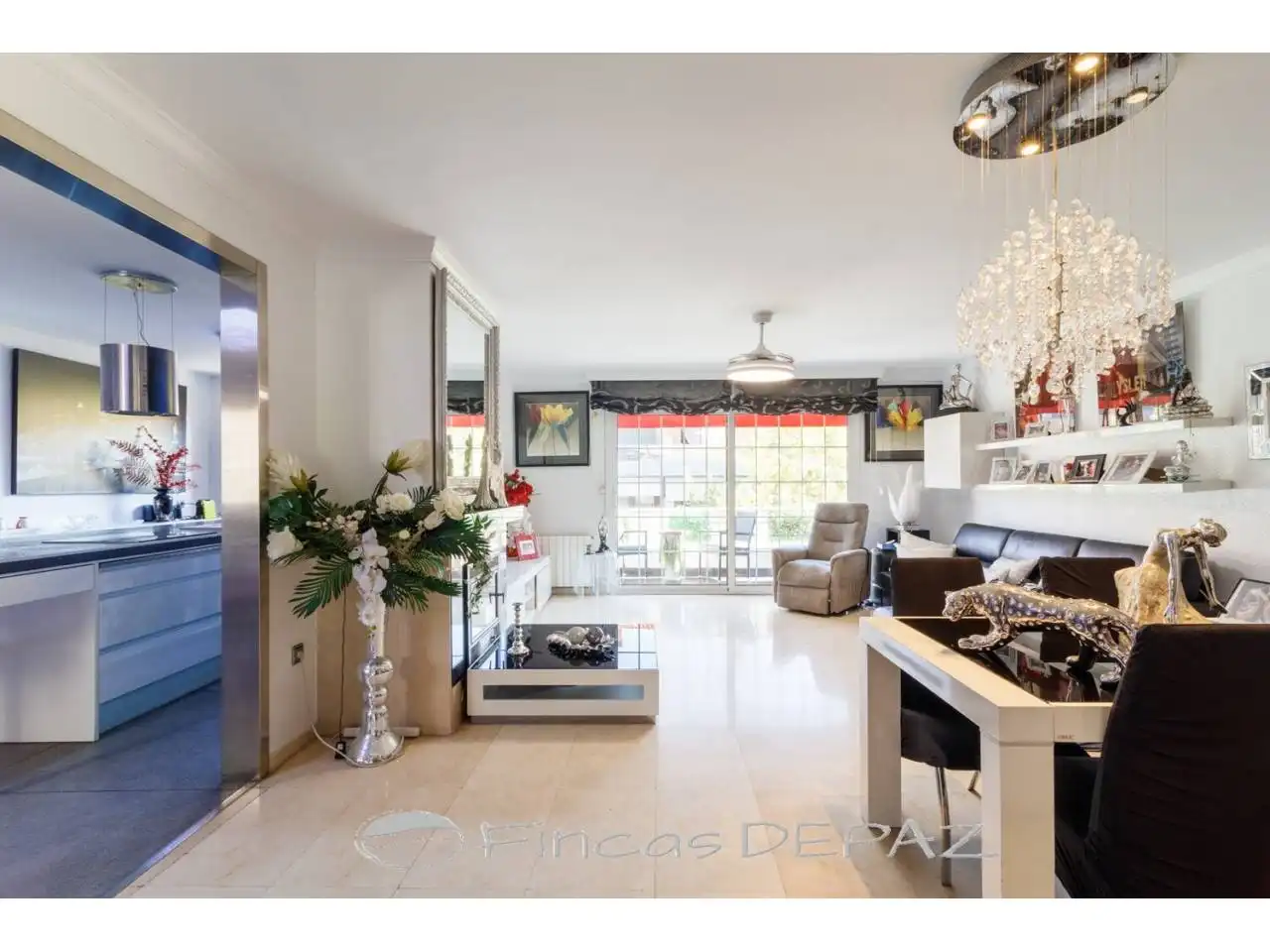 Sala de estar de Ático en venta en Castelldefels con Calefacción y Terraza