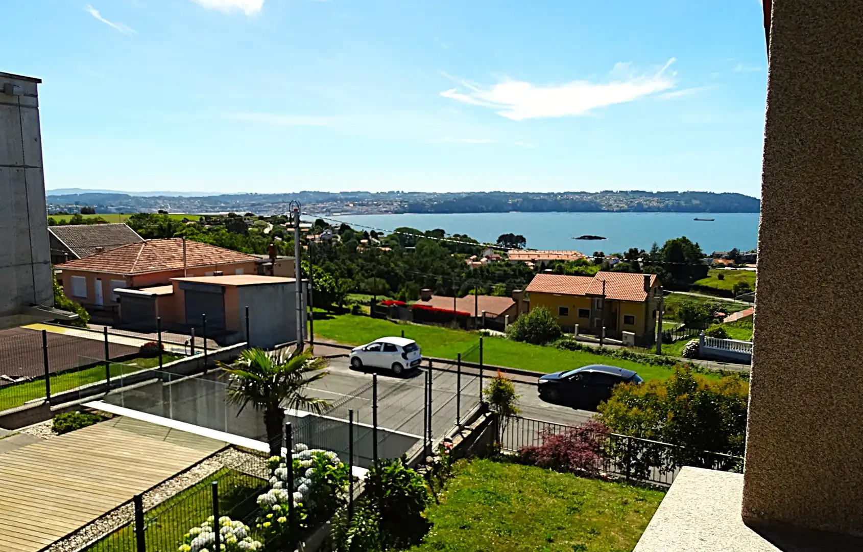 Vista exterior de Casa o xalet en venda en Miño amb Calefacció, Parquet i Terrassa