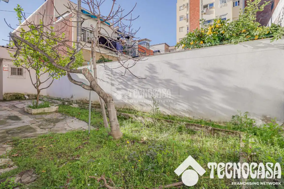 Jardín de Piso en venta en Santa Coloma de Gramenet con Terraza y Trastero