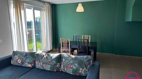 Foto 5 von Einfamilien-Reihenhaus zum Verkauf in Valdefresno, León