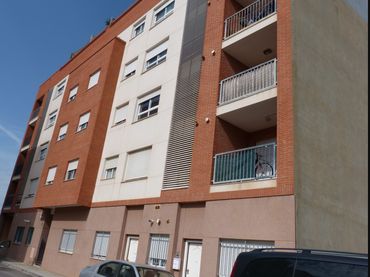 Aparcament amb ascensor en venda a C/ Hernán Cortes