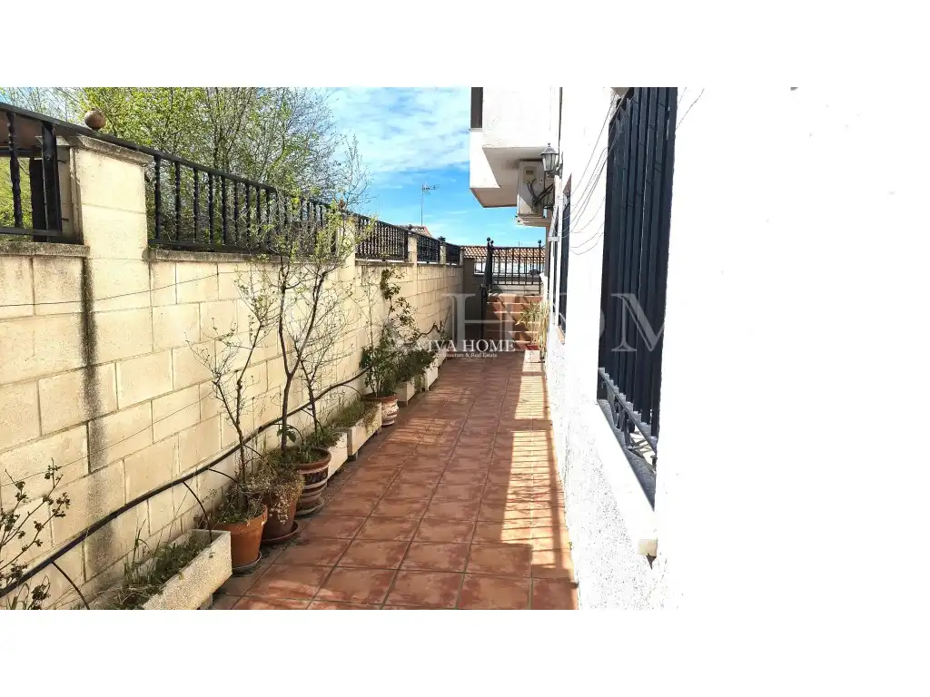 Exterior view of Houses for sale in Arganda del Rey