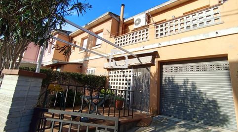 Foto 3 de Casa adosada en venda a Riells i Viabrea, Girona