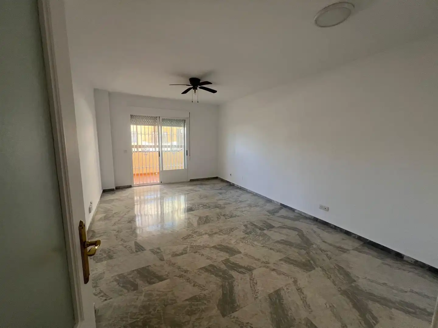 Living room of Apartments for sale in Mijas  with Private garden, Storage room and Alarm