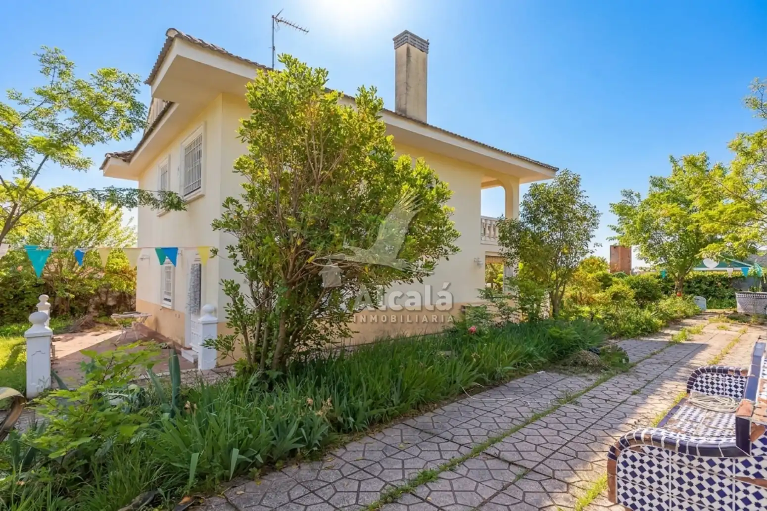 Vista exterior de Casa o chalet en venta en Galápagos con Aire acondicionado, Calefacción y Terraza