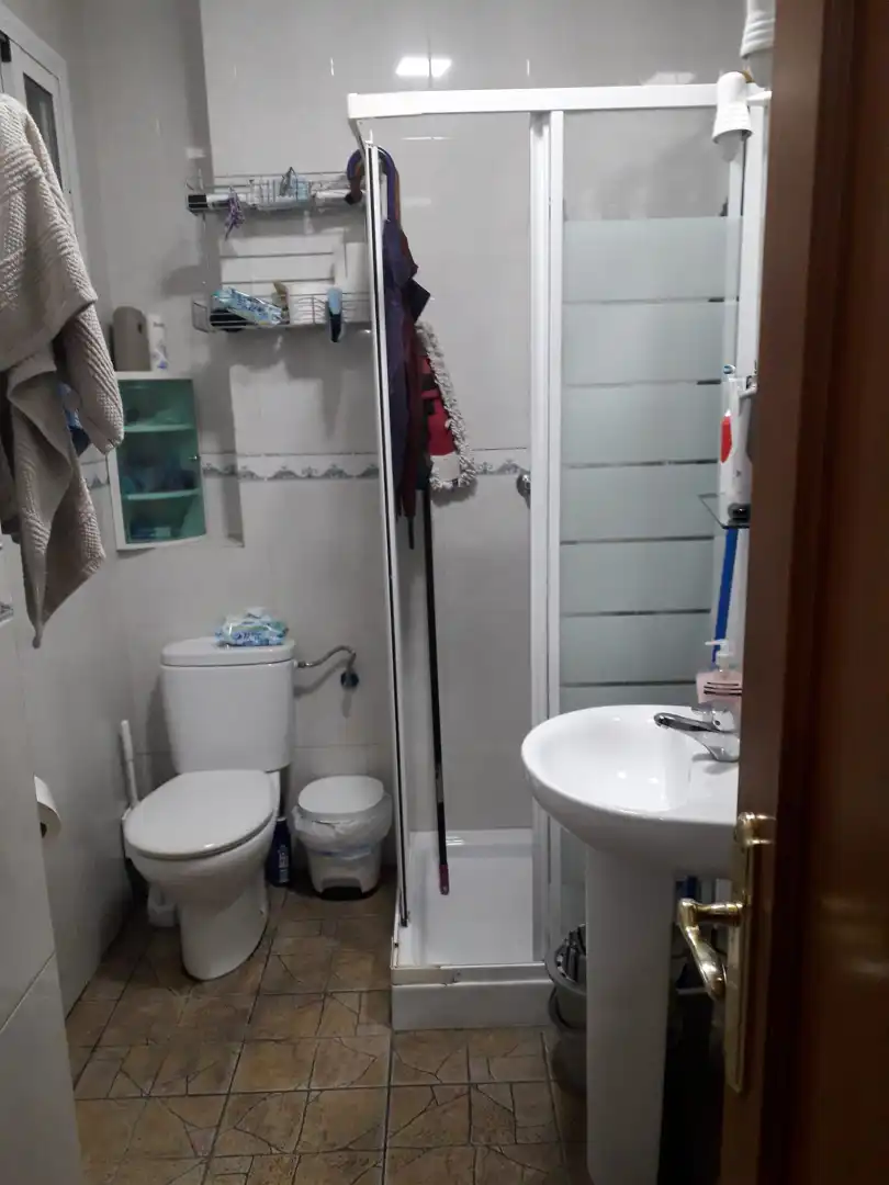 Bany de Casa o xalet en venda en Coín amb Aire condicionat, Terrassa i Moblat