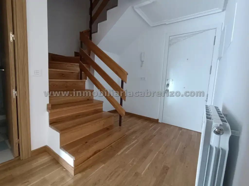 Ático en venta en Villamediana de Iregua con Calefacción, Parquet y Terraza