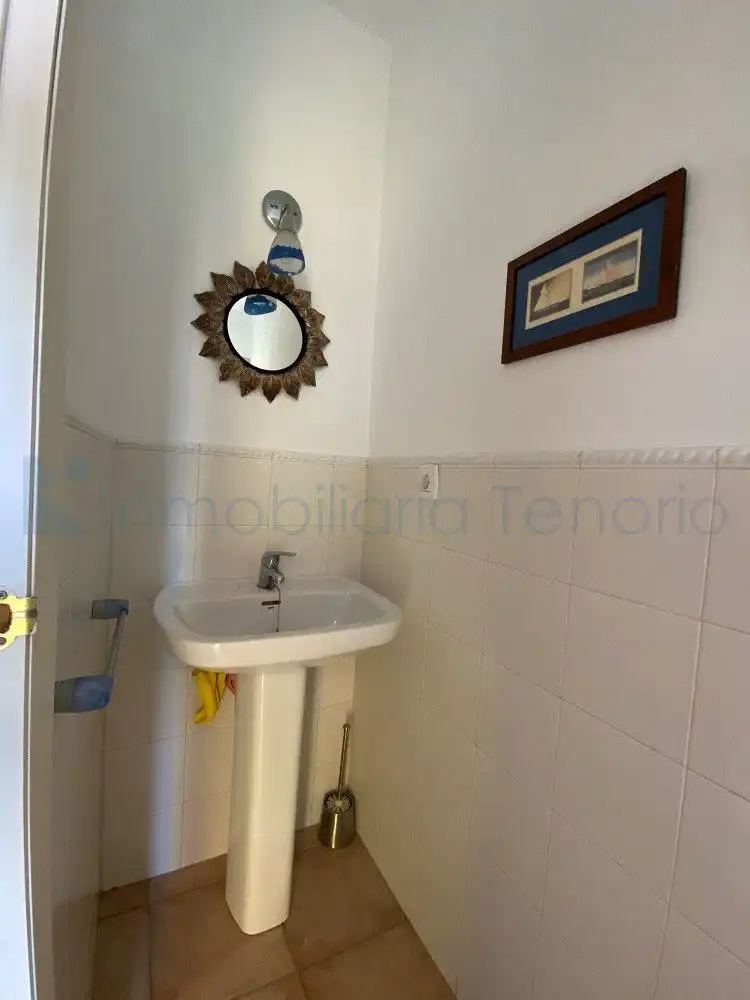 Adosado con terraza en alquiler en de la chirina, imagen 5