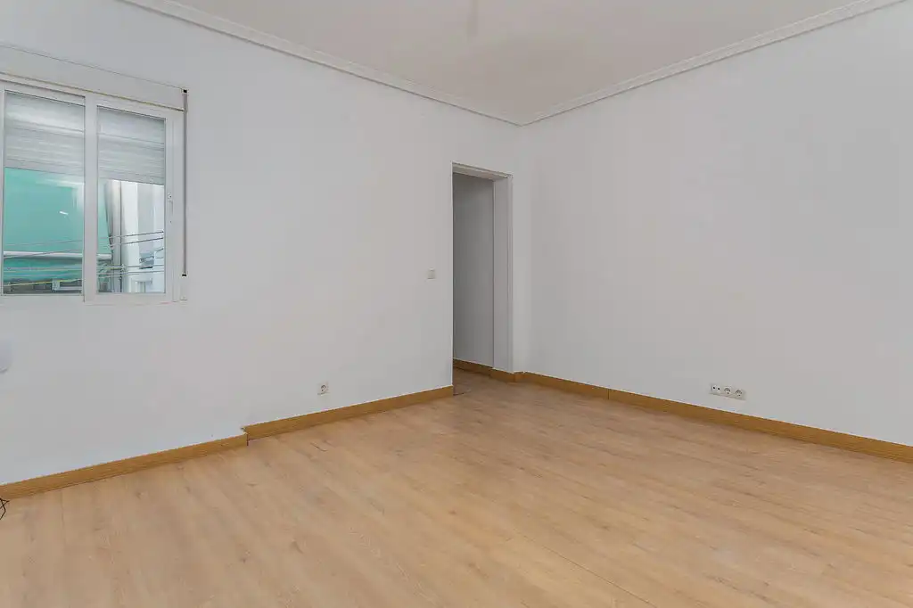 Piso en venta en C/ Albino Hernández Lázaro, imagen 3