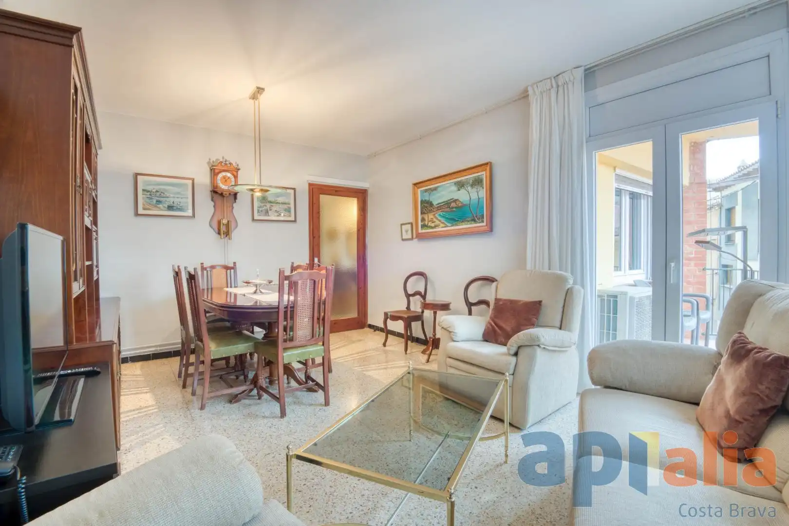 Sala de estar de Apartamento en venta en Sant Feliu de Guíxols con Aire acondicionado y Balcón