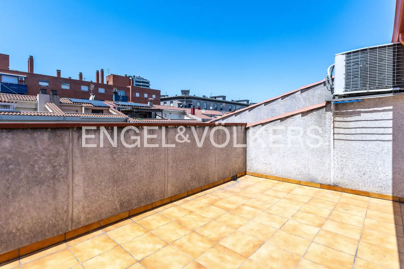 Terraza de Casa o chalet en venta en Martorell con Aire acondicionado, Calefacción y Jardín privado